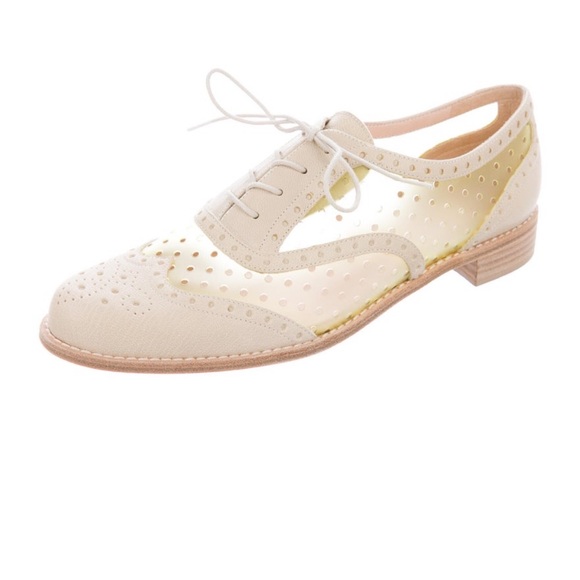 Stuart Weitzman Cream and Gold Flats - Picture 2 of 4